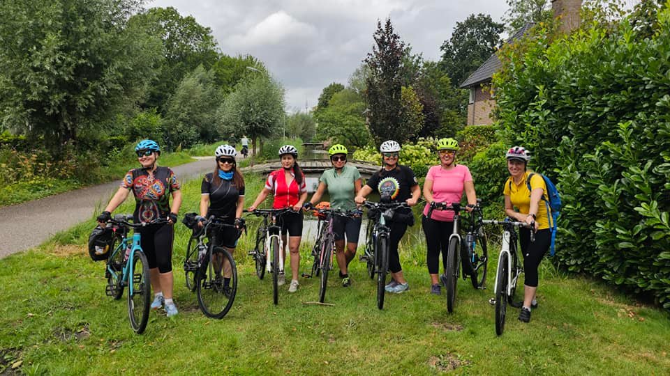 LONDON AMSTERDAM BIKE 2024 (4), wyjazdy narciarskie z Londynu