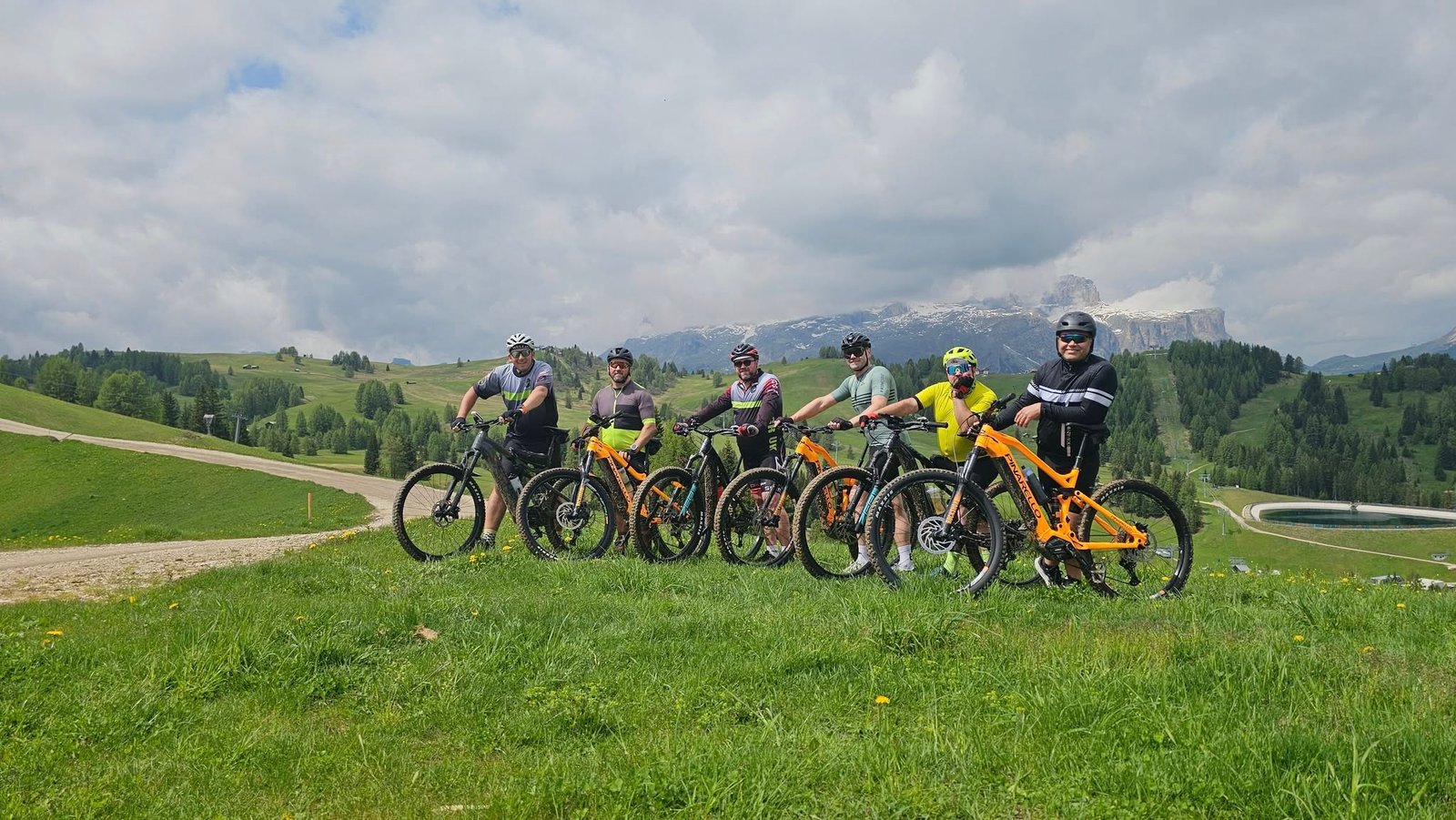 SELLARONDA BIKE DAY 2025 JUNE (2), wyjazdy narciarskie z Londynu